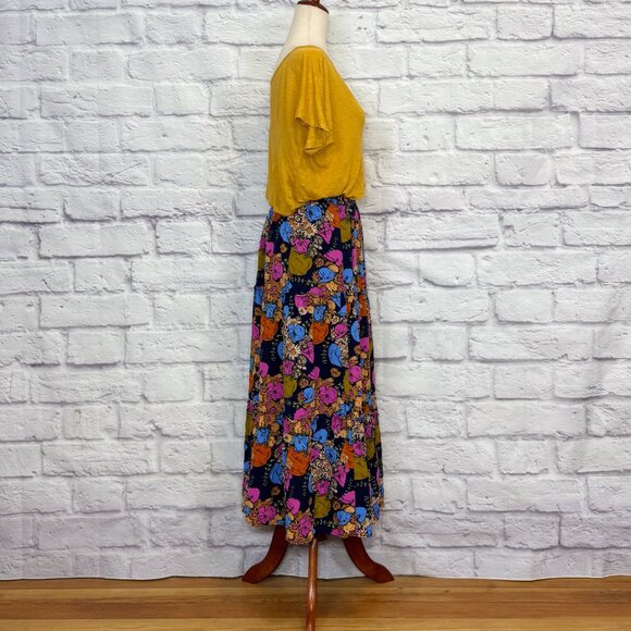 Banana Republic Heritage Heathered Gold Linen Tee Shirt - Picture 7 of 7